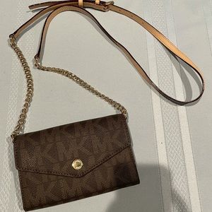 Michael Kors crossbody clutch